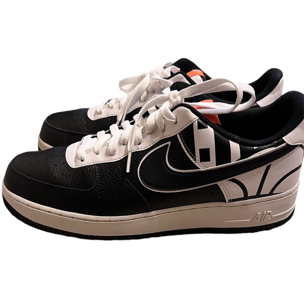 Nike Air Force 1 Low '07 LV8 men’s size 12 black / white logo